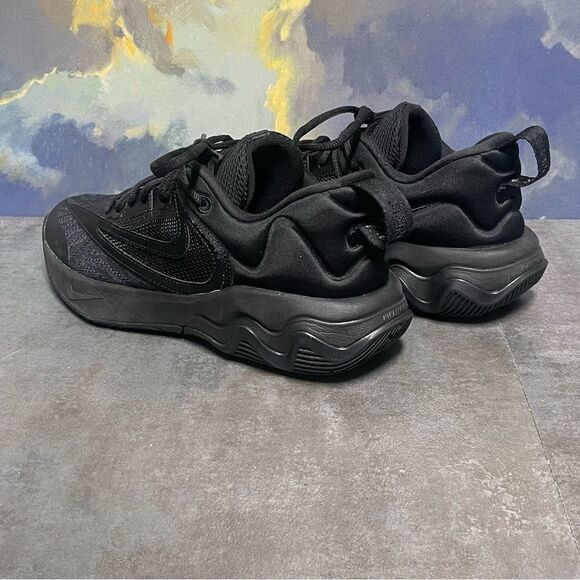 Nike Giannis Immortality 3 Triple Black Men\'s Basketball Shoes Size 8 main image 4